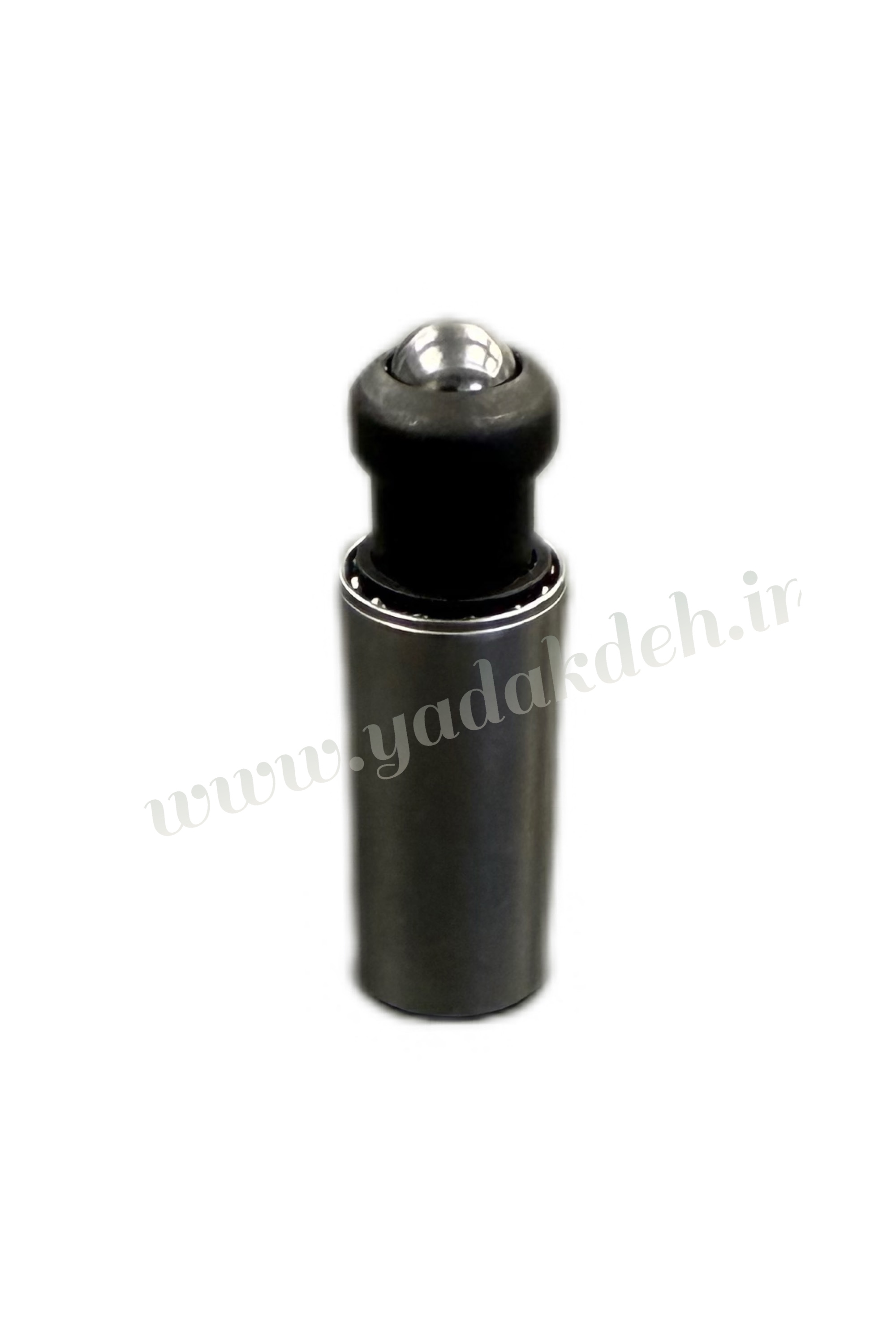 ساچمه فنر پیلاژمونت دنا ایساکو اصلی، قطعه استوانه‌ای فلزی با سر مشکی، مناسب برای رفع مشکل خلاصی دسته دنده و بهبود تعویض دنده در خودروی دنا