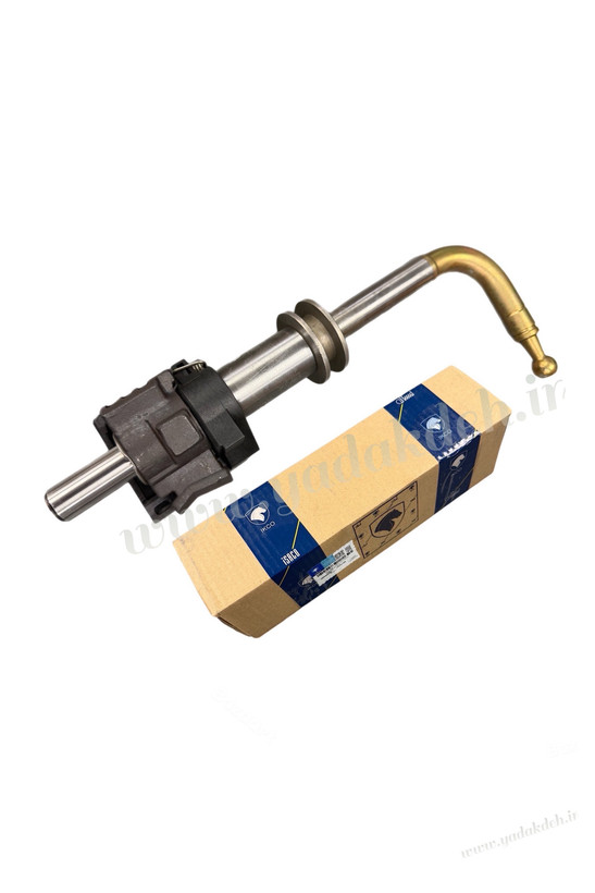 شفت تعویض دنده رانا و دنا MT6 ایساکو اصلی در کنار جعبه شرکتی - مجموعه محور و انگشتی تعویض دنده.