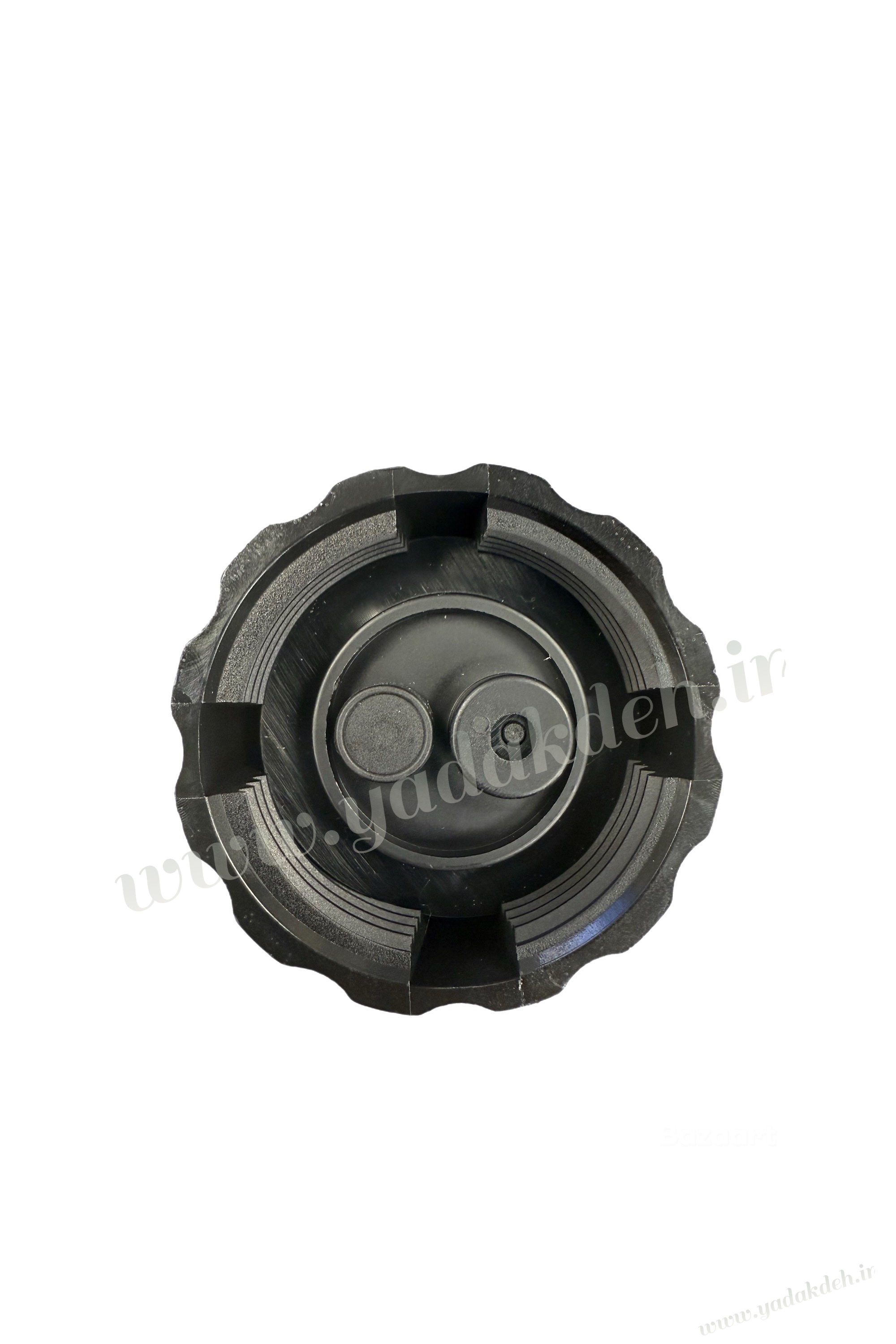 نمای داخلی درب منبع انبساط اچ سی کراس و مکانیزم سوپاپ تنظیم فشار و خلا